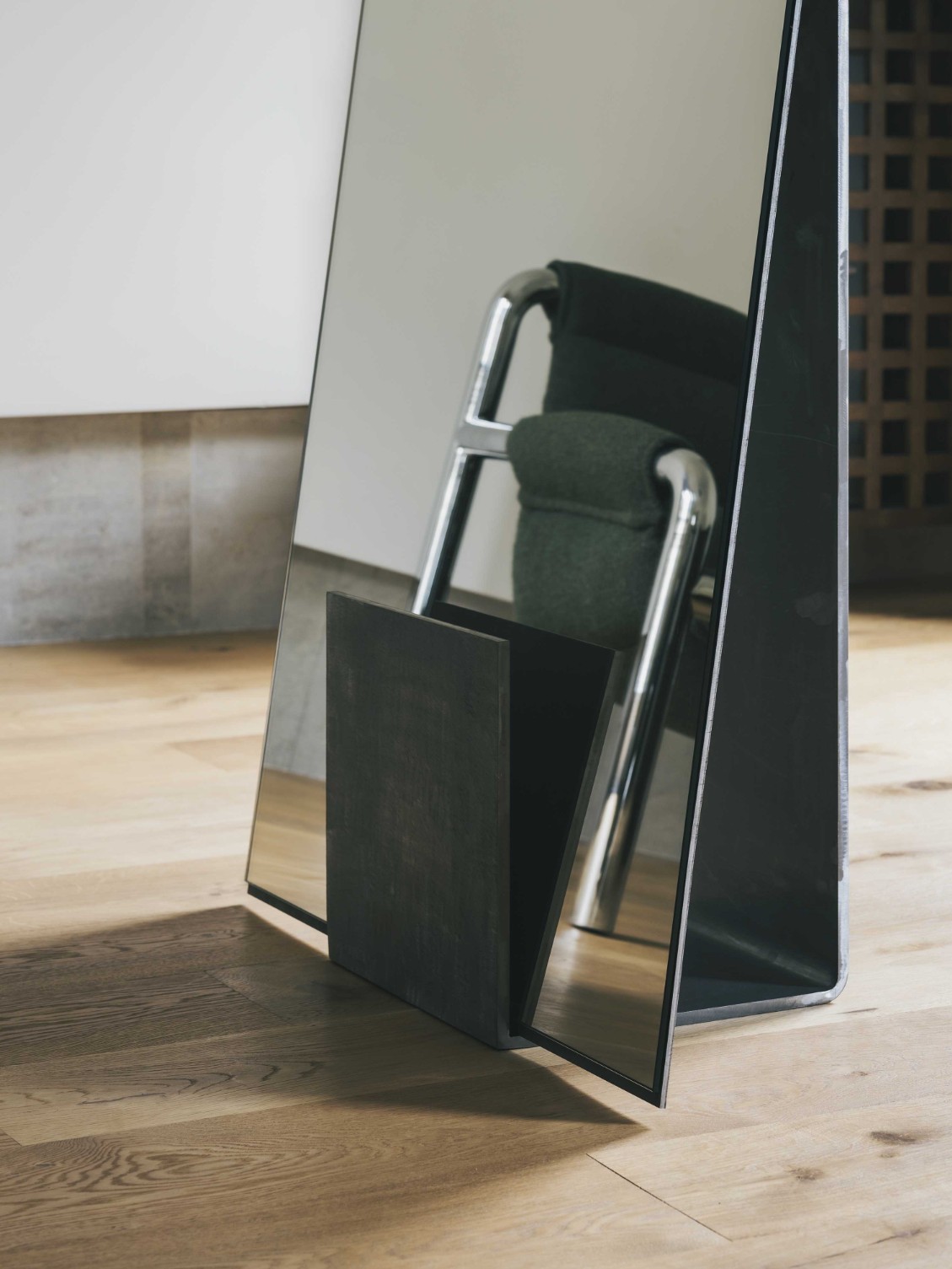 MBD 002 &mdash; Brutal Design